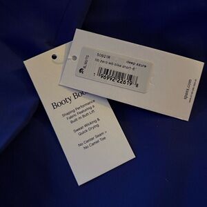NWT Spanx Booty Boost 6 inch Biker Short
